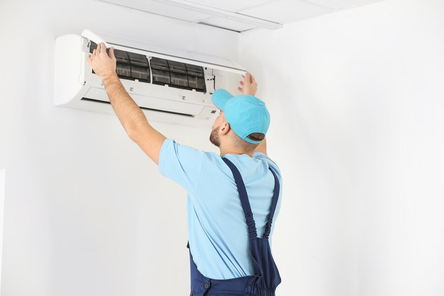 How Professional Servicing Prevents Costly Air Conditioning Breakdowns