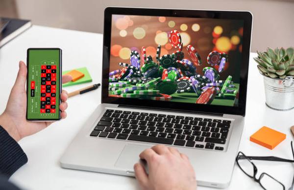 Exploring Innovative Card Games at online casinos Singapore for Enthusiasts