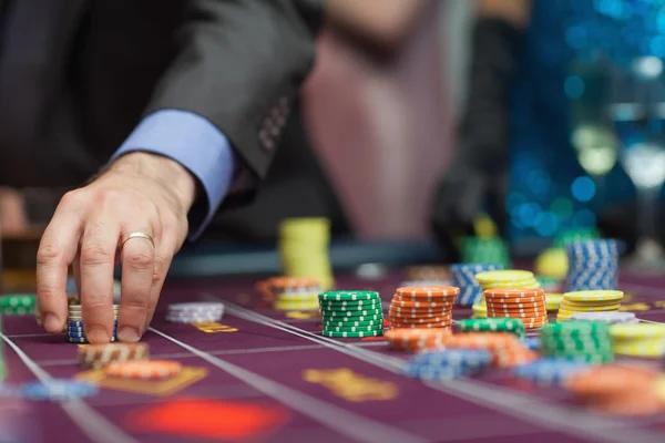Exploring Platform Features at the best online casino Singapore